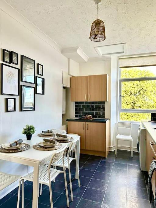 Dumbarton Cosy Home, Loch Lomond Экстерьер фото