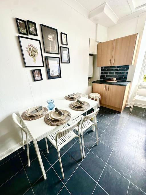 Dumbarton Cosy Home, Loch Lomond Экстерьер фото