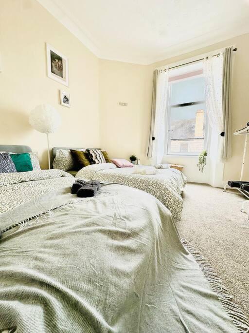 Dumbarton Cosy Home, Loch Lomond Экстерьер фото