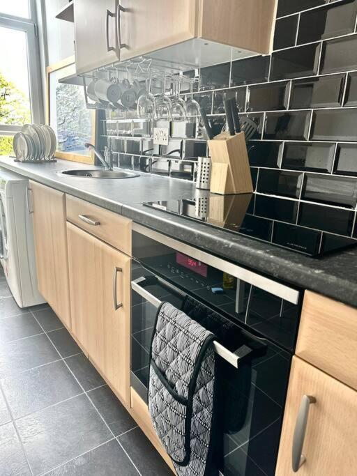 Dumbarton Cosy Home, Loch Lomond Экстерьер фото