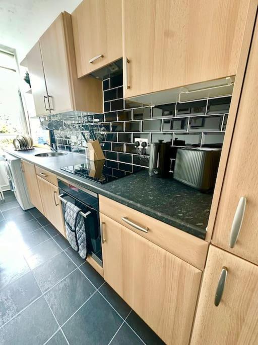 Dumbarton Cosy Home, Loch Lomond Экстерьер фото